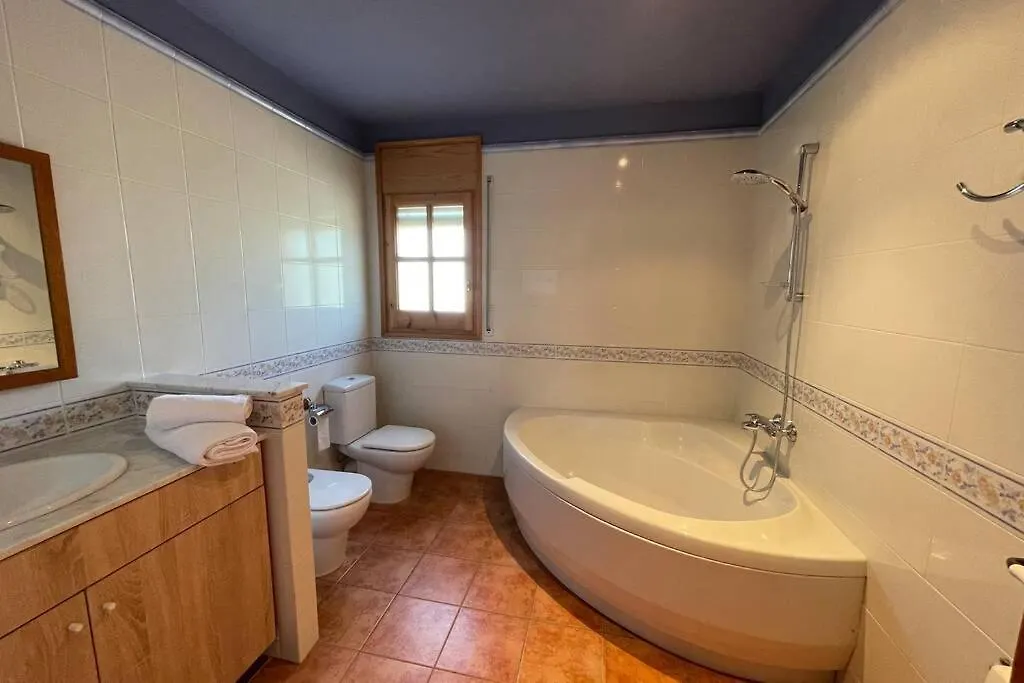 Ca L'Albert - Casa Rural Acollidora Isona